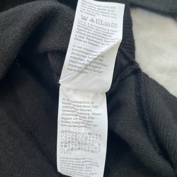 J Crew Black Sweater Size Small - Picture 2 of 6